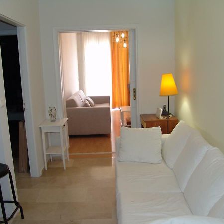 Grace Apartments Loutráki Extérieur photo
