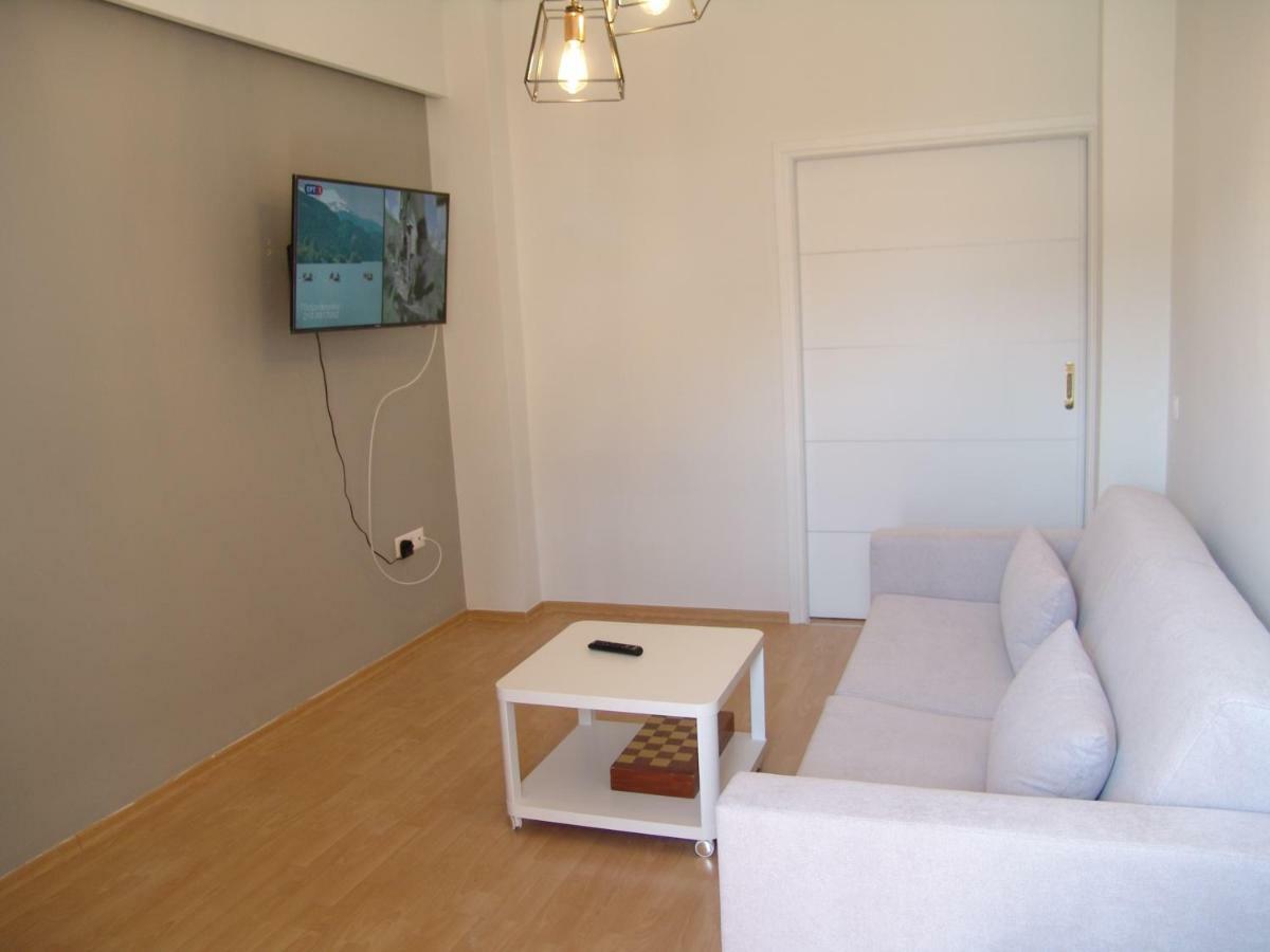 Grace Apartments Loutráki Extérieur photo