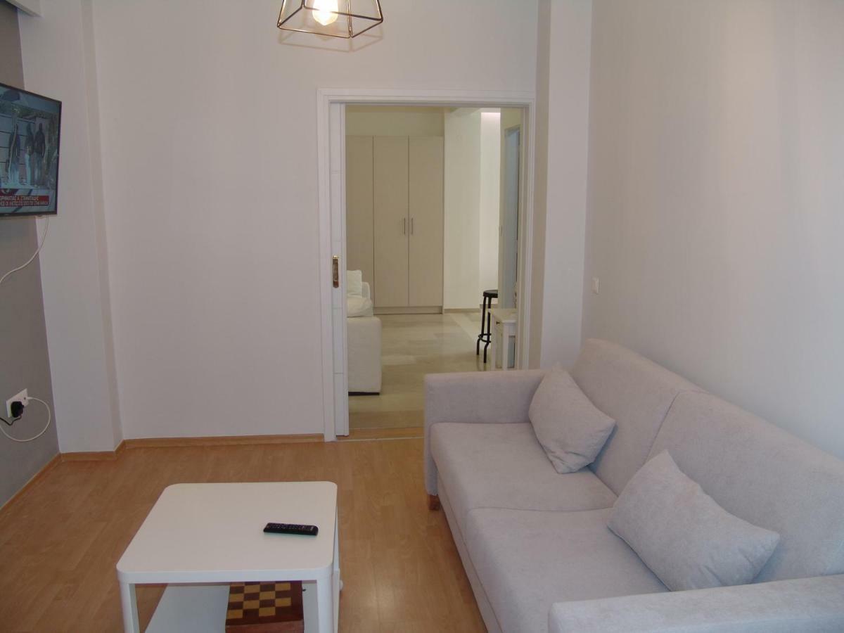 Grace Apartments Loutráki Extérieur photo